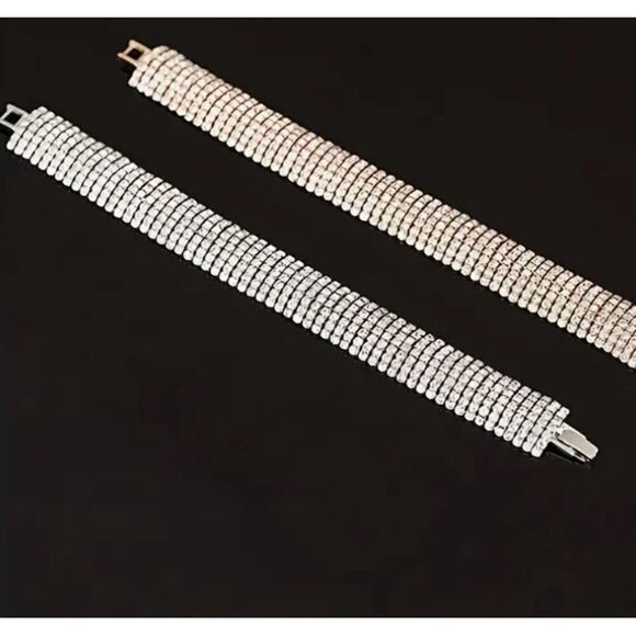 🌹 New sparkling ✨ gorgeous crystal & gold bracelet  🌹 - Picture 7 of 7